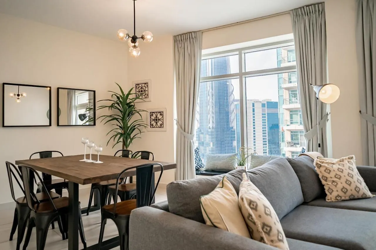 شقة دبي  في Higuests - Designer Apt With Panoramic View Near Burj Khalifa 0*,  الإمارات العربية المتحدة