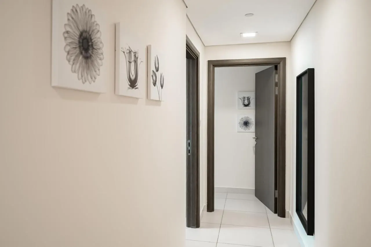 شقة دبي  في Higuests - Designer Apt With Panoramic View Near Burj Khalifa الإمارات العربية المتحدة